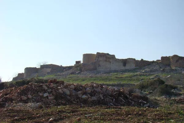 Chamaa Castle gallery