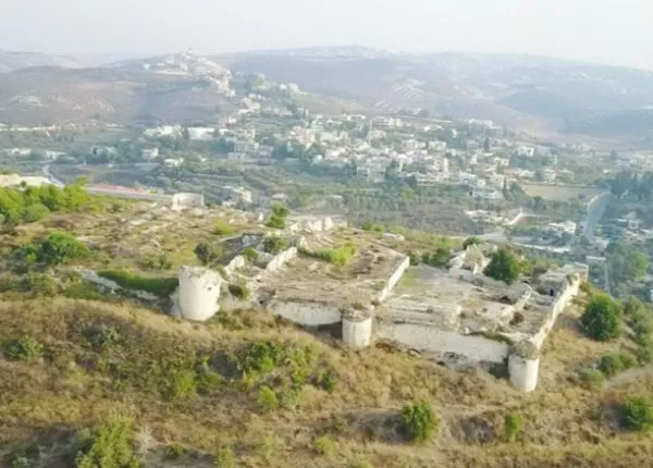 Deir Kifa Castle
